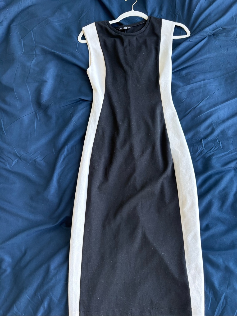 Zara Black and Cream Sleeveless Colorblock Maxi Dress - Picture 2 of 3
